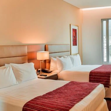 Photo prise au Hotel Holiday Inn Bucaramanga Cacique par Yext Y. le2/28/2020