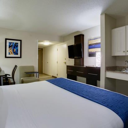 Das Foto wurde bei Holiday Inn Express &amp; Suites von Yext Y. am 3/4/2020 aufgenommen