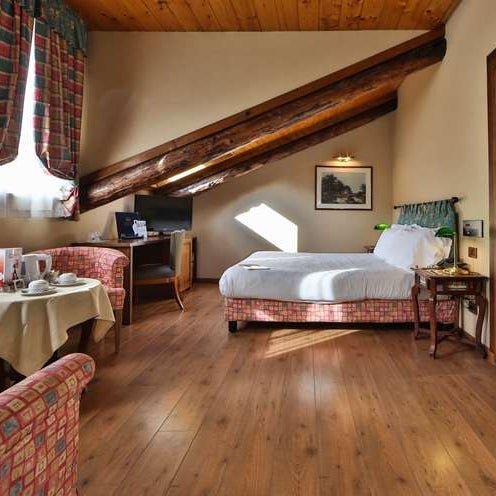 Foto diambil di Best Western Hotel Piemontese oleh Yext Y. pada 7/18/2017