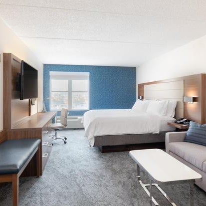 Foto scattata a Holiday Inn Express &amp; Suites Boston - Cambridge da Yext Y. il 4/9/2020