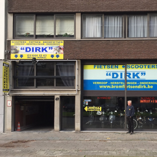 Bromfietsen Dirk - Lambrechtshoekenlaan 69