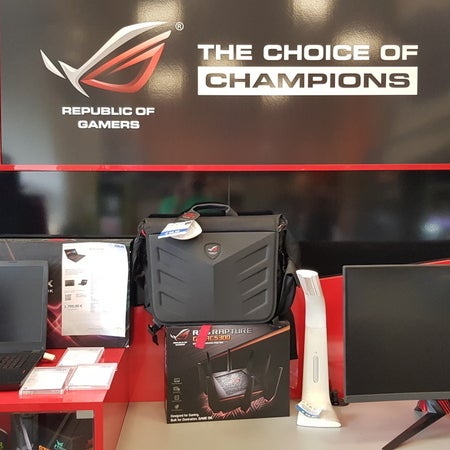 Магазин точка пк. Стол для 2 мониторов ikea. Alex white 2x karlby стол. Alex white 2x karlby стол. Led strip desk.