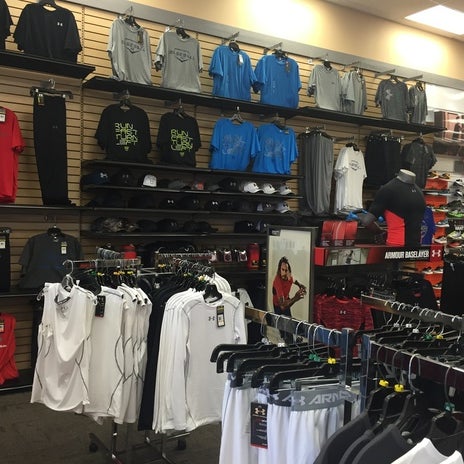 Hibbett Sports - 6 visitors