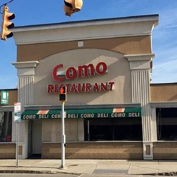 Foto tirada no(a) The Como Restaurant and Lounge por Yext Y. em 7/7/2017