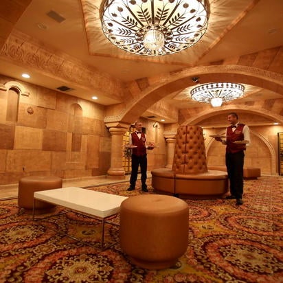 Photos At L A Banquets Le Foyer Ballroom Event Space In North