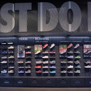 Photos at Nike Running Store - Meir - 3 tips from 3618 visitors