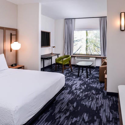 Photos At Fairfield Inn Suites By Marriott Staunton Hotel