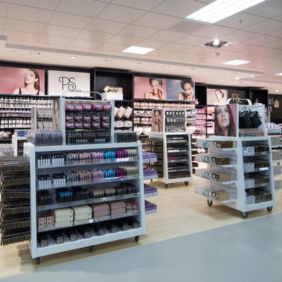 Photos At Primark Q6q7 Das Quartier