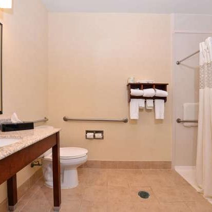 hampton hotel in steubenville ohio