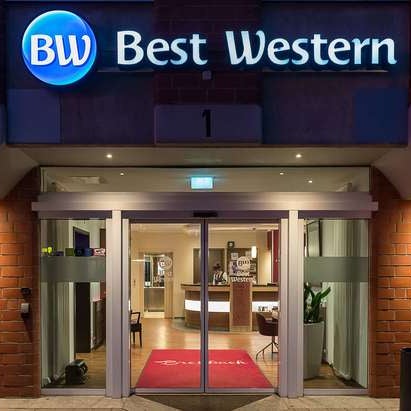 Photo taken at BEST WESTERN Hotel Breitbach by Yext Y. on 12/9/2018