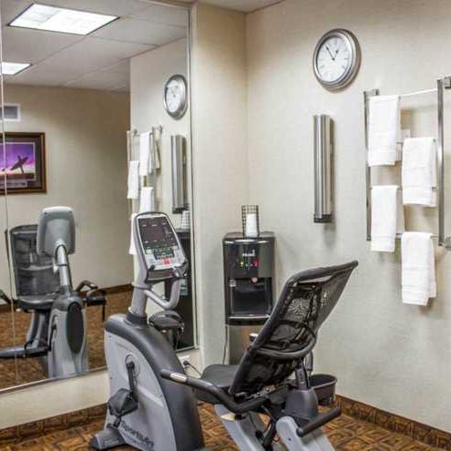 Photos At Comfort Inn Suites Jfk Airport Now Closed Ozone