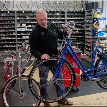 Photos at Jan de Jonge fietsen (Bike Totaal) - Weststraat 5