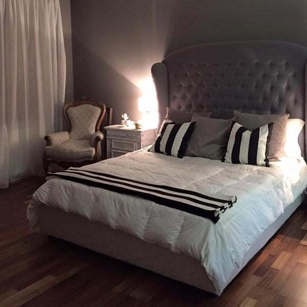 Echo King Wood Bed w/2 Nightstands