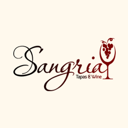 รูปภาพถ่ายที่ Sangria Tapas &amp; Wine โดย Yext Y. เมื่อ 5/22/2018