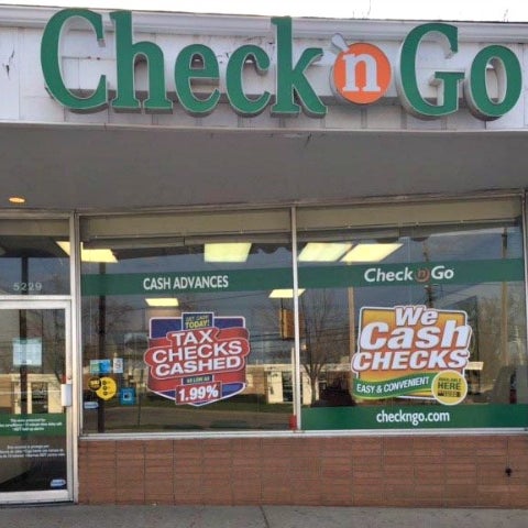 Фото магазина густо. S n check. S n check. Apache junction. Mali & go.