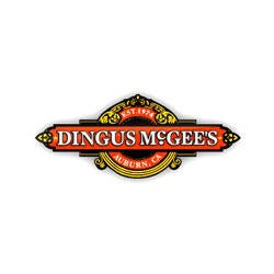 Photo prise au Dingus McGees par Yext Y. le10/30/2018