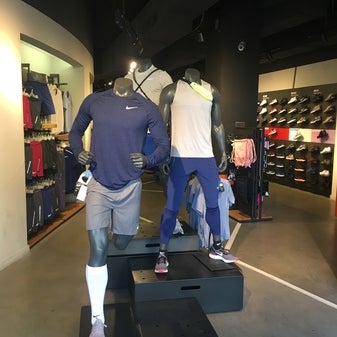 Nike titán online plaza