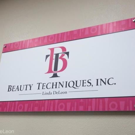 Photo prise au Beauty Techniques, Inc par Yext Y. le12/28/2018