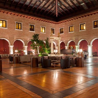 Foto diambil di Hotel AC Palacio de Santa Ana oleh Yext Y. pada 5/15/2020