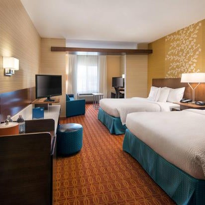 Photo prise au Fairfield Inn &amp; Suites by Marriott Tustin Orange County par Yext Y. le5/14/2020