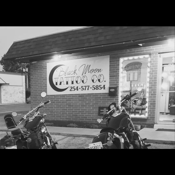 Details more than 69 black moon tattoo company in.cdgdbentre