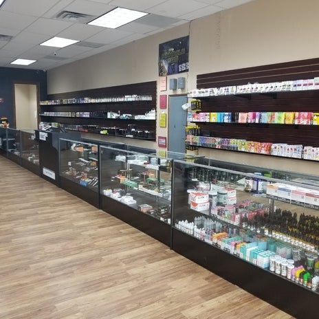 Smokedonalds уссурийск. Электронные сигареты набережные челны. Вейп шоп уссурийск. 1730 вейпшоп барнаул. Вейп шоп город североуральск.