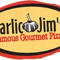 รูปภาพถ่ายที่ Garlic Jim&#39;s Famous Gourmet Pizza โดย Yext Y. เมื่อ 2/11/2017