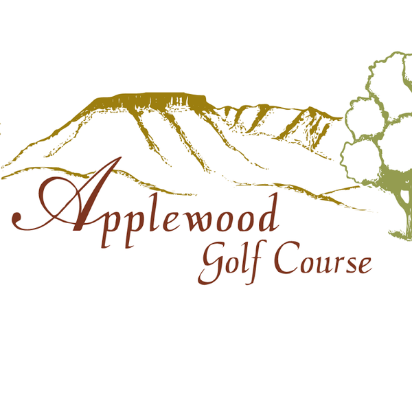 Foto tirada no(a) Applewood Golf Course por Yext Y. em 12/22/2016