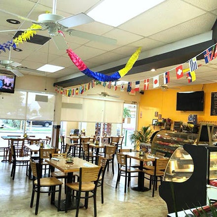 Tardes Caleñas Kendall - Colombian Restaurant in Miami