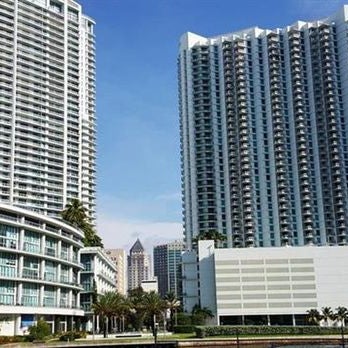 King Rhodes Realty