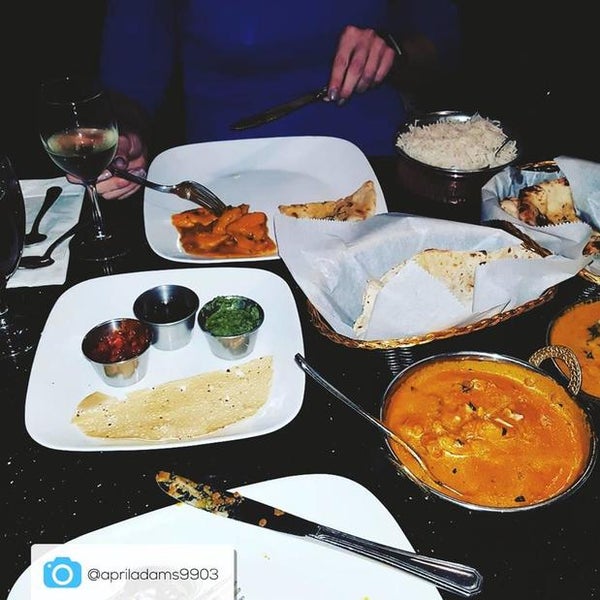 รูปภาพถ่ายที่ Bollywood Grill-Fine Indian Cuisine โดย Yext Y. เมื่อ 2/23/2018