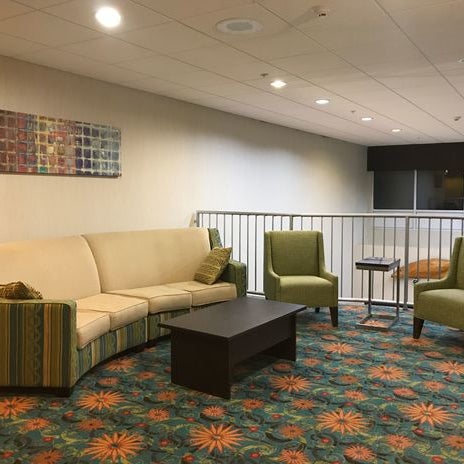 Photos At Holiday Inn Express Suites Southport Oak - 