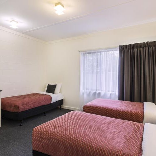 Hamilton Motel