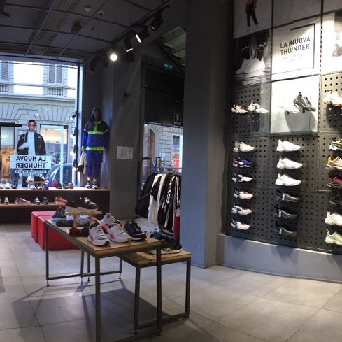 puma store florence