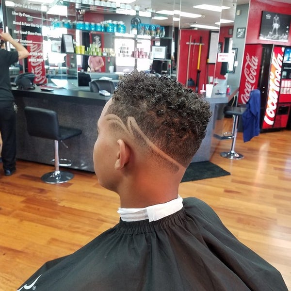 Downtown Barbers Salon Barbershop In Downtown Palm Springs