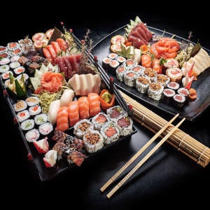 Foto diambil di Sushi Umi oleh Yext Y. pada 5/11/2020
