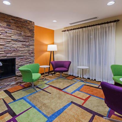 Foto diambil di Fairfield Inn &amp; Suites Austin Northwest/The Domain Area oleh Yext Y. pada 5/6/2020