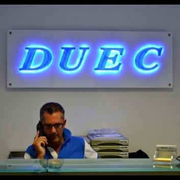 Due c. Вгуэс владивостокский государственный университет. Государственный университет экономики и сервиса владивосток. Я люблю вгуэс. Значок вгуэс.