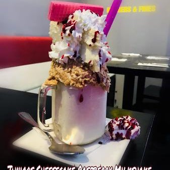 Photo taken at The Shake and Burger Bar by Yext Y. on 4/26/2018