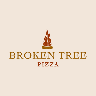 Foto tomada en Broken Tree Pizza  por Yext Y. el 8/31/2017