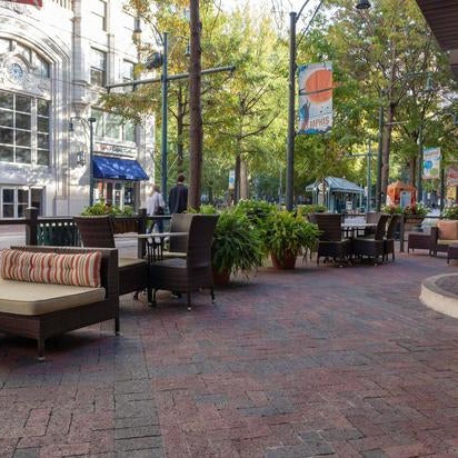 Foto tomada en Courtyard Memphis Downtown  por Yext Y. el 5/10/2020