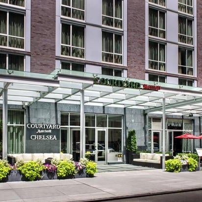 Das Foto wurde bei Courtyard by Marriott New York Manhattan/Chelsea von Yext Y. am 5/15/2020 aufgenommen