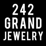 Foto diambil di 242 Grand Jewelry oleh Yext Y. pada 3/14/2017
