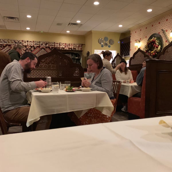 12/23/2018 tarihinde Aziz A.ziyaretçi tarafından Carousel Restaurant'de çekilen fotoğraf