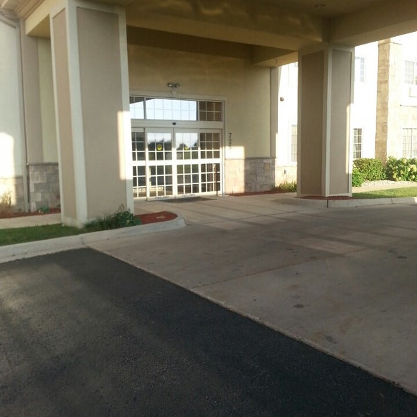 Photos At Comfort Suites Johnson Creek 1 Tip From 172 Visitors