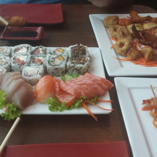 Суши фиджи старый. Яки соус для роллов. Суши фиджи старый. Фиджи роллы самара. Роллы в самаре.