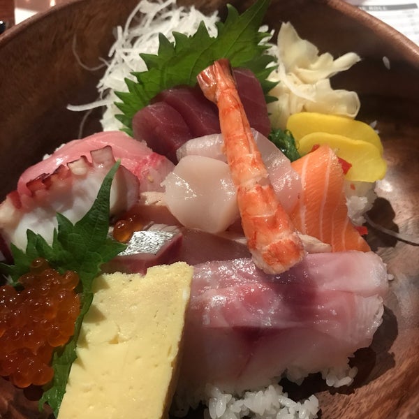 10/2/2018にTraci K.がIrori Japanese Restaurantで撮った写真