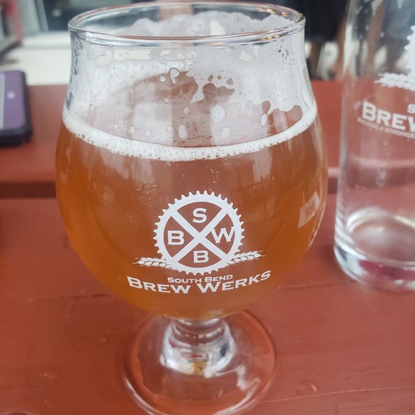 Photo taken at South Bend Brew Werks by Chris C. on 7/11/2021