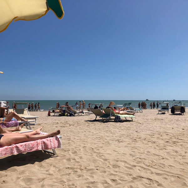 Foto tirada no(a) Rimini Beach por Jessica em 7/14/2019