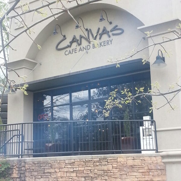 4/11/2013にB. Dan P.がCanvas Cafe and Bakeryで撮った写真